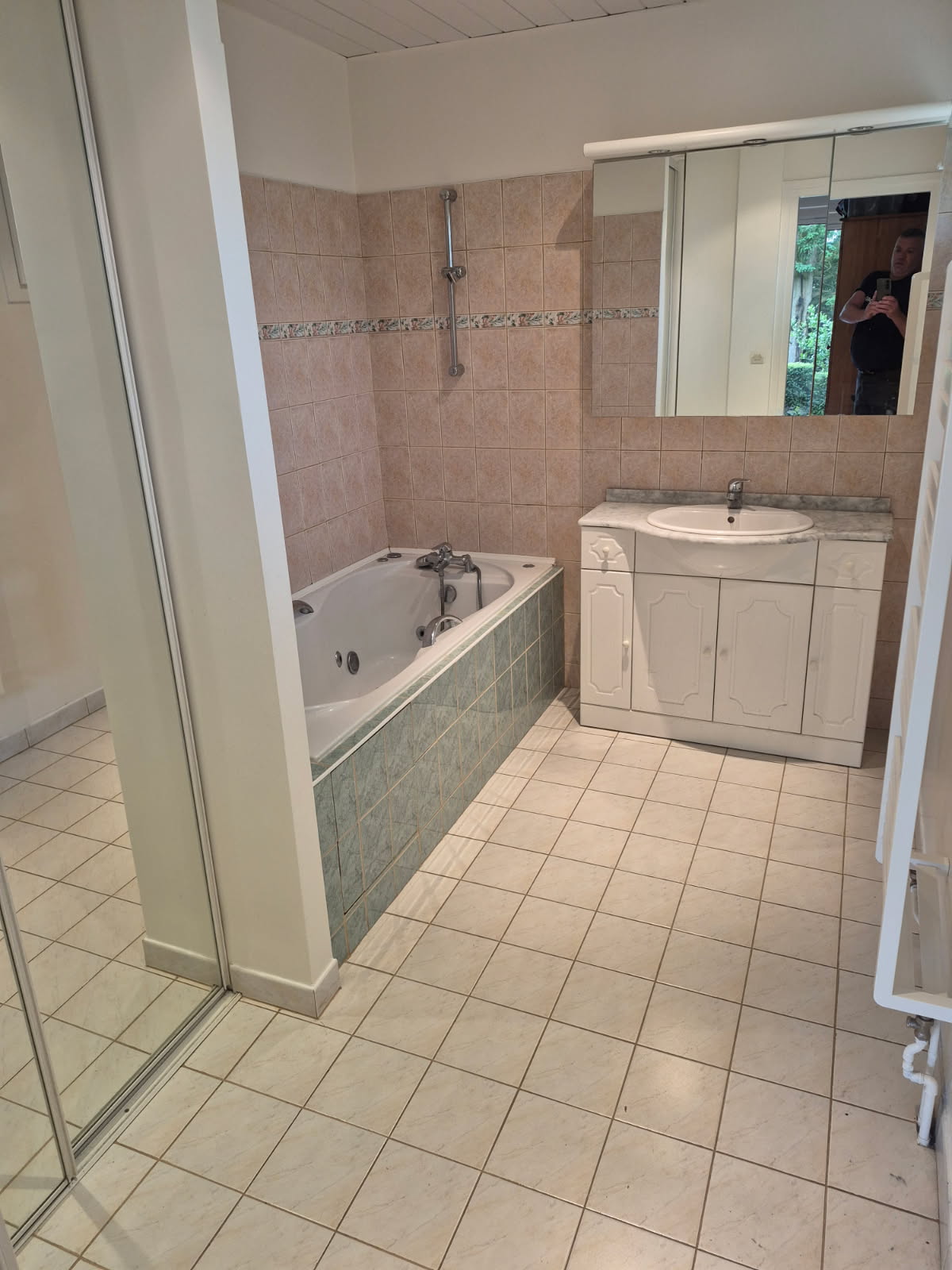 eurl-lecerf-salle-de-bain-avant-b Rénovation de salle de bain